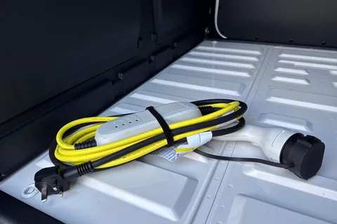 DE26LVR Volkswagen Caddy C20 Cargo Commerce Pro SWB 150 PS 1.5 TSI eHybrid 6sp DSG - Nav Thumbnail #27