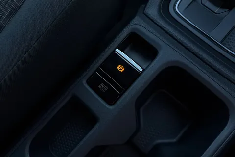 DE26LVR Volkswagen Caddy C20 Cargo Commerce Pro SWB 150 PS 1.5 TSI eHybrid 6sp DSG - Nav Thumbnail #38