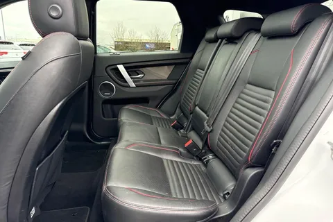 35 of 61 for Land Rover Discovery Sport 2.0 D240 MHEV R-Dynamic HSE Auto 4WD Euro 6 (s/s) 5dr