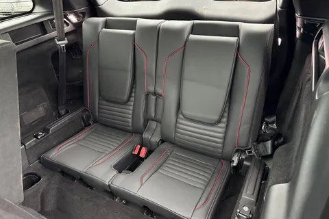 39 of 61 for Land Rover Discovery Sport 2.0 D240 MHEV R-Dynamic HSE Auto 4WD Euro 6 (s/s) 5dr