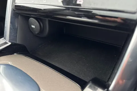 44 of 61 for Land Rover Discovery Sport 2.0 D240 MHEV R-Dynamic HSE Auto 4WD Euro 6 (s/s) 5dr