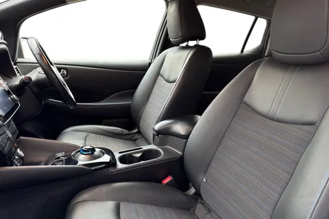 10 of 62 for NISSAN LEAF 110kW N-Connecta 40kWh 5dr Auto