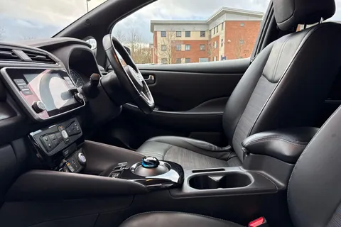 29 of 62 for NISSAN LEAF 110kW N-Connecta 40kWh 5dr Auto