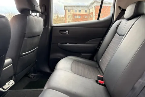 31 of 62 for NISSAN LEAF 110kW N-Connecta 40kWh 5dr Auto