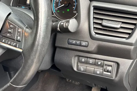 37 of 62 for NISSAN LEAF 110kW N-Connecta 40kWh 5dr Auto