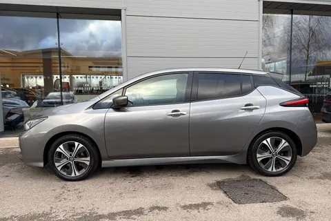 41 of 62 for NISSAN LEAF 110kW N-Connecta 40kWh 5dr Auto