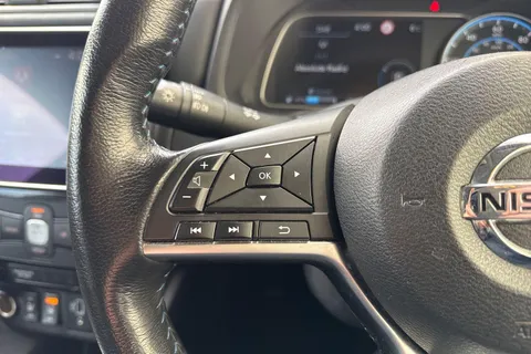 55 of 62 for NISSAN LEAF 110kW N-Connecta 40kWh 5dr Auto