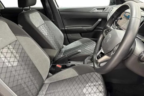 DK75YPC Volkswagen Taigo 1.5 TSI 150 Black Edition **PAN ROOF** 5dr DSG Thumbnail #10