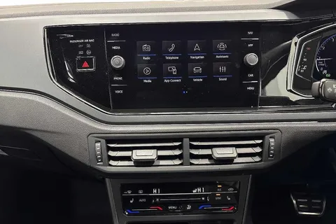 DK75YPC Volkswagen Taigo 1.5 TSI 150 Black Edition **PAN ROOF** 5dr DSG Thumbnail #12