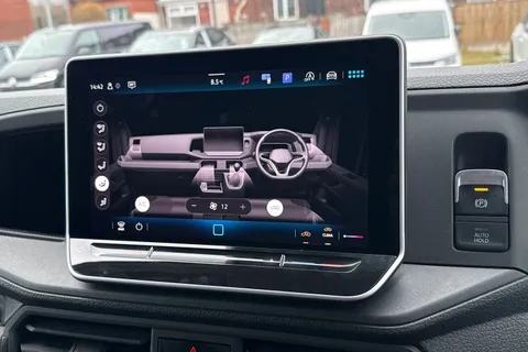 MF74OES Volkswagen Crafter 2.0TDI (140PS) CR35 MWB Manual Thumbnail #20