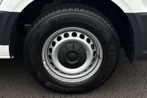 MF74OES Volkswagen Crafter 2.0TDI (140PS) CR35 MWB Manual Thumbnail #25