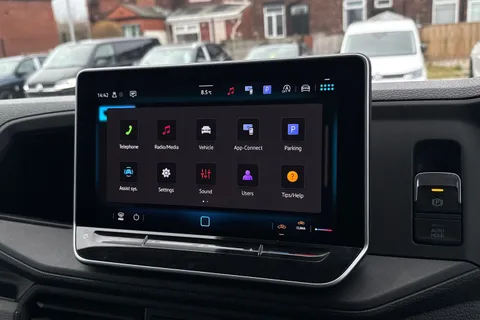 MF74OES Volkswagen Crafter 2.0TDI (140PS) CR35 MWB Manual Thumbnail #37