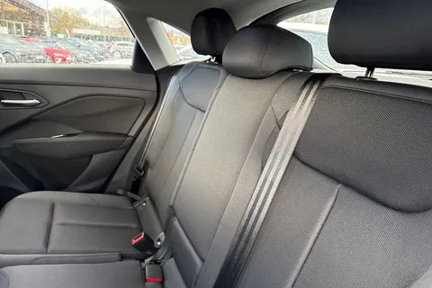 18 of 53 for Audi Q3 1.5 TFSI Sport Sportback S Tronic Euro 6 (s/s) 5dr