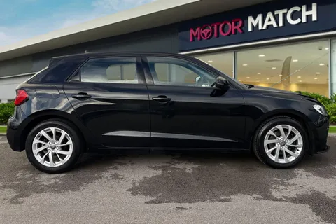 KY20EEX Audi A1 1.0 TFSI 30 Sport Sportback Euro 6 (s/s) 5dr Thumbnail #4