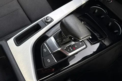 GY72RUA Audi A4 Avant 2.0 TFSI 35 S line S Tronic Euro 6 (s/s) 5dr Thumbnail #24