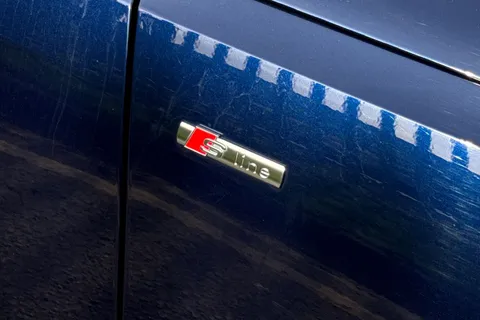 GY72RUA Audi A4 Avant 2.0 TFSI 35 S line S Tronic Euro 6 (s/s) 5dr Thumbnail #32