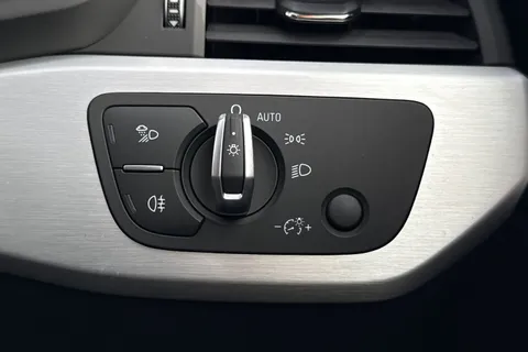 GY72RUA Audi A4 Avant 2.0 TFSI 35 S line S Tronic Euro 6 (s/s) 5dr Thumbnail #36