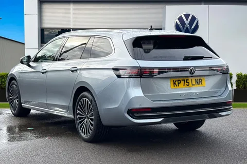 KP75LNR Volkswagen Passat 1.5 TSI eHybrid 272 Elegance DSG ⭐15' Infotainment pack incl. Head-up Displ Thumbnail #3