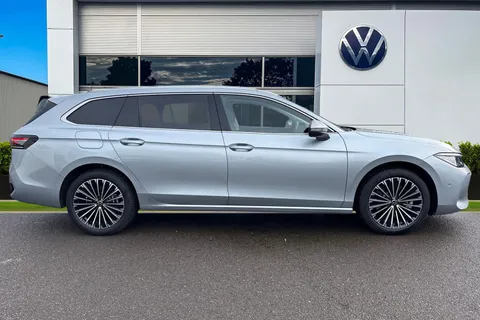 KP75LNR Volkswagen Passat 1.5 TSI eHybrid 272 Elegance DSG ⭐15' Infotainment pack incl. Head-up Displ Thumbnail #4