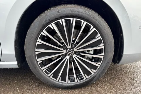 KP75LNR Volkswagen Passat 1.5 TSI eHybrid 272 Elegance DSG ⭐15' Infotainment pack incl. Head-up Displ Thumbnail #11