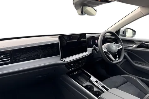 KP75LNR Volkswagen Passat 1.5 TSI eHybrid 272 Elegance DSG ⭐15' Infotainment pack incl. Head-up Displ Thumbnail #16