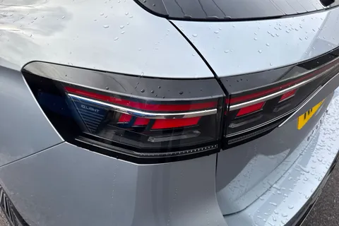 KP75LNR Volkswagen Passat 1.5 TSI eHybrid 272 Elegance DSG ⭐15' Infotainment pack incl. Head-up Displ Thumbnail #26