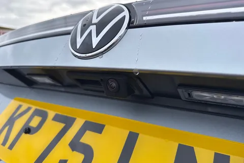 KP75LNR Volkswagen Passat 1.5 TSI eHybrid 272 Elegance DSG ⭐15' Infotainment pack incl. Head-up Displ Thumbnail #28