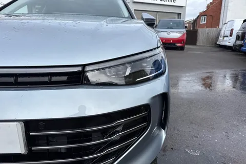 KP75LNR Volkswagen Passat 1.5 TSI eHybrid 272 Elegance DSG ⭐15' Infotainment pack incl. Head-up Displ Thumbnail #33