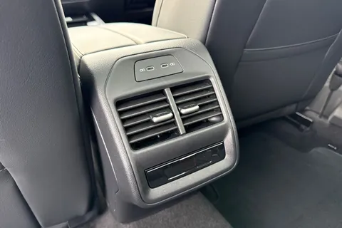 KP75LNR Volkswagen Passat 1.5 TSI eHybrid 272 Elegance DSG ⭐15' Infotainment pack incl. Head-up Displ Thumbnail #39