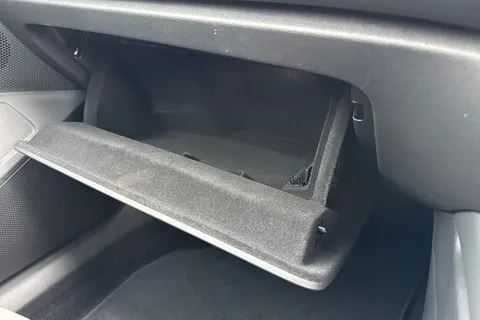 KP75LNR Volkswagen Passat 1.5 TSI eHybrid 272 Elegance DSG ⭐15' Infotainment pack incl. Head-up Displ Thumbnail #46