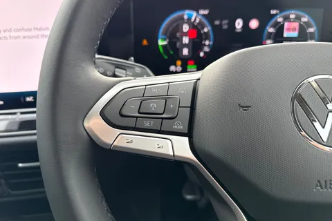 KP75LNR Volkswagen Passat 1.5 TSI eHybrid 272 Elegance DSG ⭐15' Infotainment pack incl. Head-up Displ Thumbnail #48