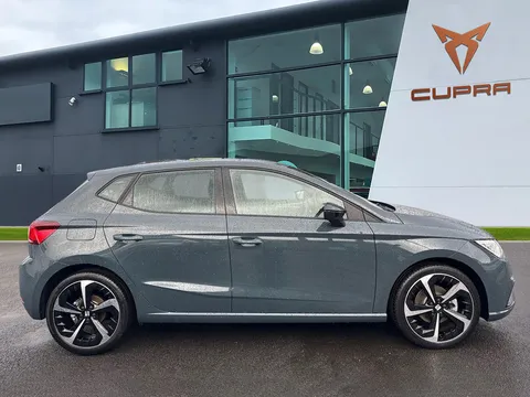 DC75BBE SEAT Ibiza 1.0 TSI 115 FR Sport 5dr DSG **DELIVERY MILEAGE** Thumbnail #4