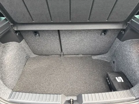 DC75BBE SEAT Ibiza 1.0 TSI 115 FR Sport 5dr DSG **DELIVERY MILEAGE** Thumbnail #10