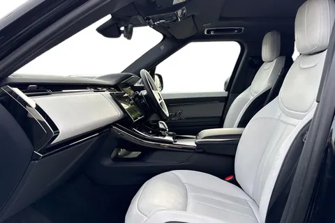 KS74DDV Land Rover Range Rover Sport 3.0 P460e Dynamic SE 5dr Thumbnail #4