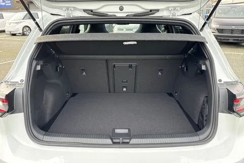  Volkswagen Golf 2.0 TSI R DSG 4Motion Euro 6 (s/s) 5dr Thumbnail #10