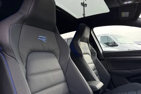  Volkswagen Golf 2.0 TSI R DSG 4Motion Euro 6 (s/s) 5dr Thumbnail #21