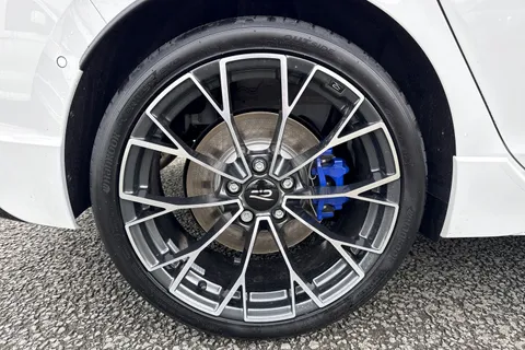  Volkswagen Golf 2.0 TSI R DSG 4Motion Euro 6 (s/s) 5dr Thumbnail #24