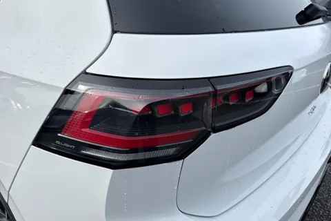  Volkswagen Golf 2.0 TSI R DSG 4Motion Euro 6 (s/s) 5dr Thumbnail #30