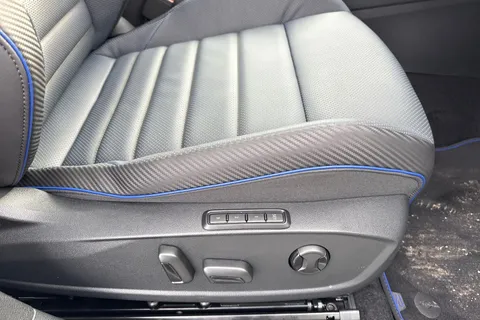  Volkswagen Golf 2.0 TSI R DSG 4Motion Euro 6 (s/s) 5dr Thumbnail #38