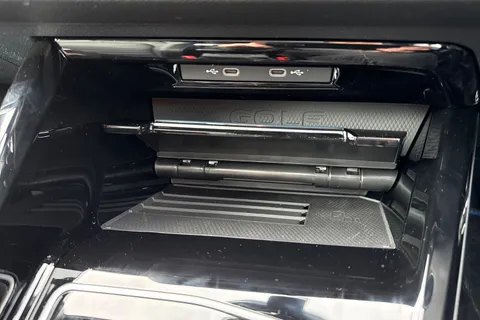  Volkswagen Golf 2.0 TSI R DSG 4Motion Euro 6 (s/s) 5dr Thumbnail #41