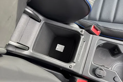  Volkswagen Golf 2.0 TSI R DSG 4Motion Euro 6 (s/s) 5dr Thumbnail #43