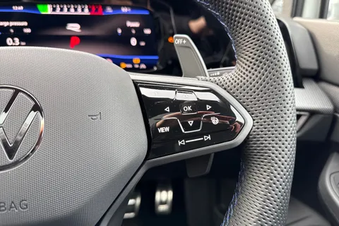  Volkswagen Golf 2.0 TSI R DSG 4Motion Euro 6 (s/s) 5dr Thumbnail #47