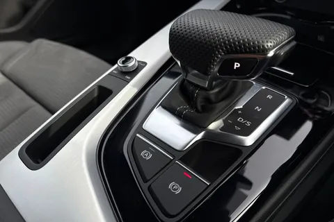 HG73SZK Audi A4 Avant Avant S line 40 TFSI 204 PS S tronic Thumbnail #21