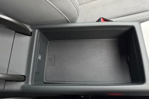 HG73SZK Audi A4 Avant Avant S line 40 TFSI 204 PS S tronic Thumbnail #61