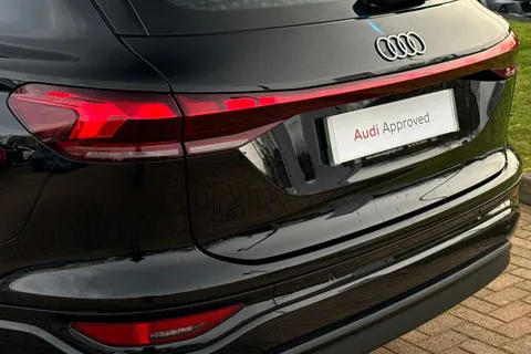 8 of 64 for Audi Q6 E-Tron Q6 SUV Sport e-tron performance 225,00 kW