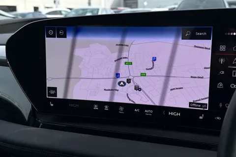 17 of 64 for Audi Q6 E-Tron Q6 SUV Sport e-tron performance 225,00 kW