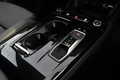 23 of 64 for Audi Q6 E-Tron Q6 SUV Sport e-tron performance 225,00 kW