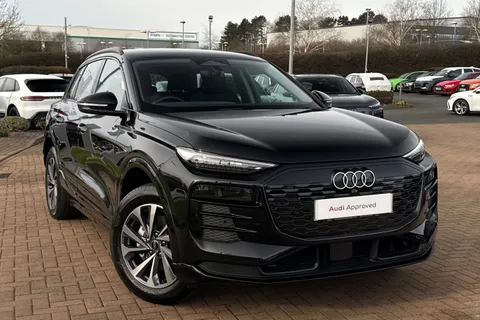 25 of 64 for Audi Q6 E-Tron Q6 SUV Sport e-tron performance 225,00 kW