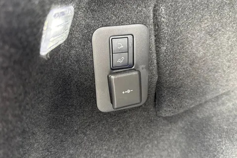 28 of 48 for Land Rover Range Rover Evoque 2.0 D200 Dynamic SE 5dr