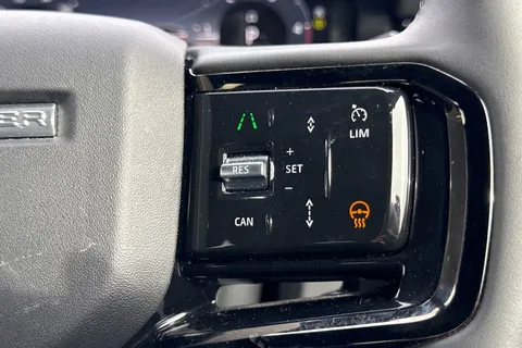 33 of 48 for Land Rover Range Rover Evoque 2.0 D200 Dynamic SE 5dr